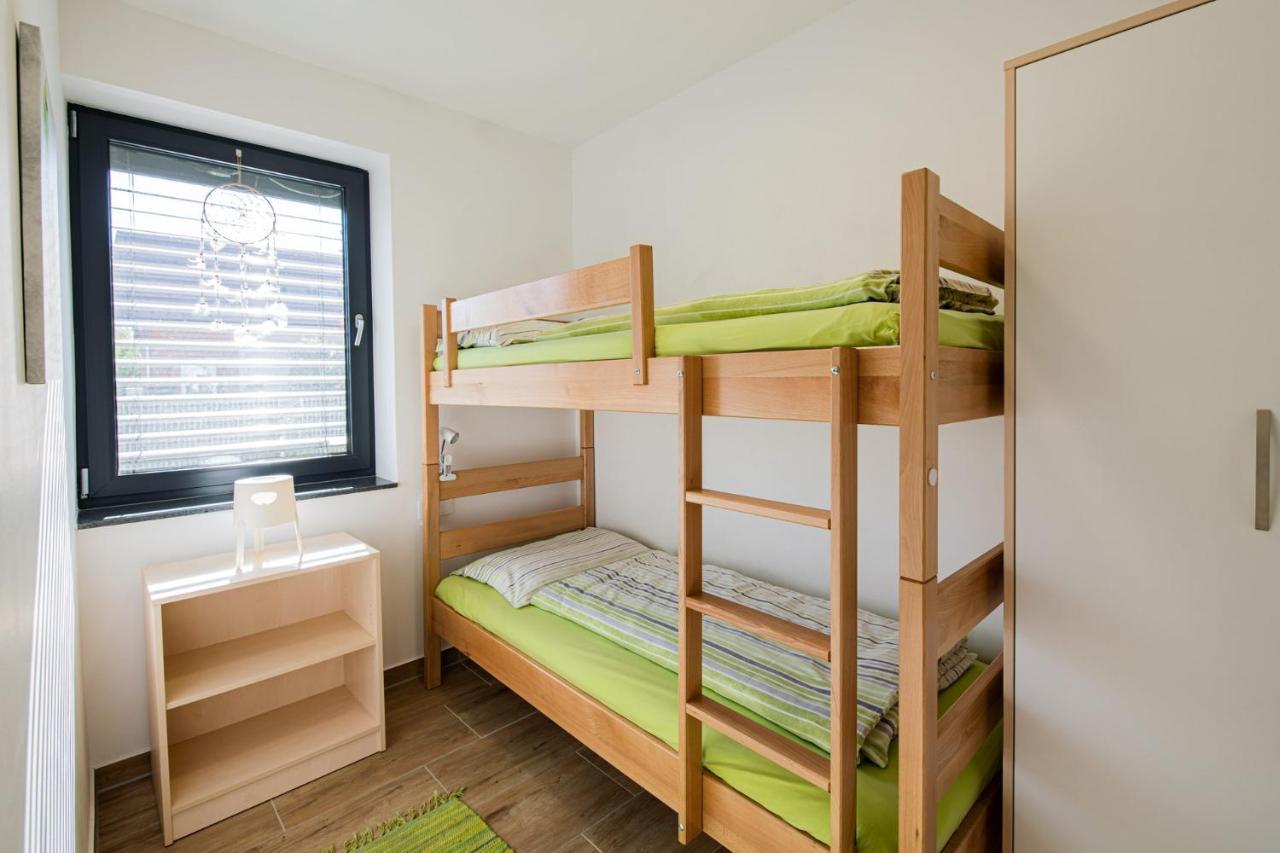 Apartmaji Banonia " Poletni Vetrc " 바노브치 외부 사진